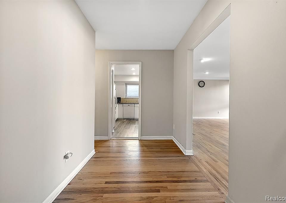 4041 W Maple Rd APT E204, Bloomfield Hills, MI 48301 Zillow