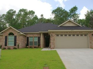 2607 Avalon St, Cantonment, FL 32533
