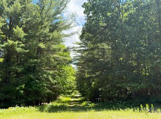 Wayne Ave, Pentwater, MI 49449
