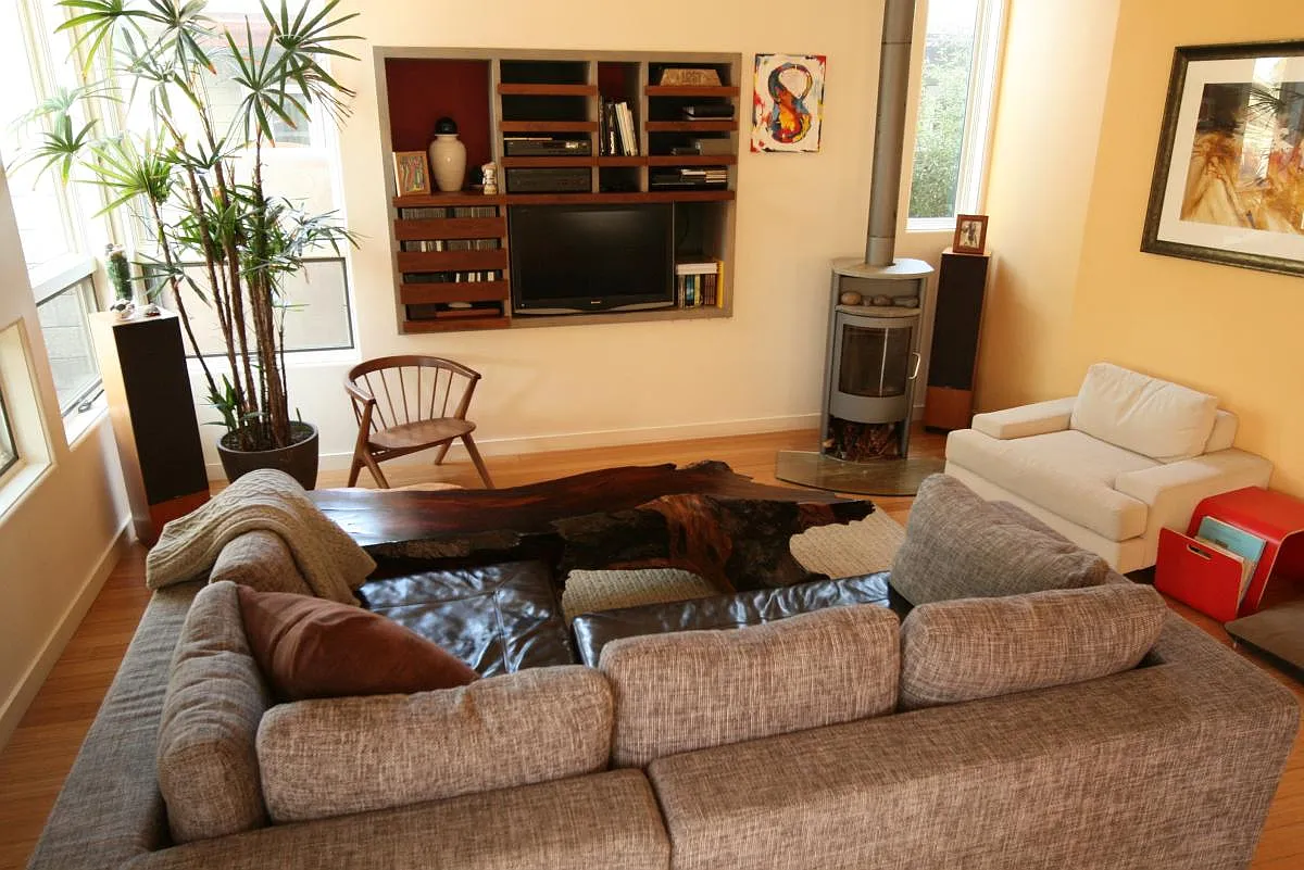 475 Neptune Avenue — Photo 3