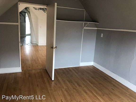 3rd image of 509 E Chambers St #A