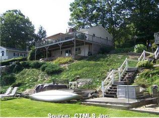 25 Bennett Cir, Voluntown, CT 06384