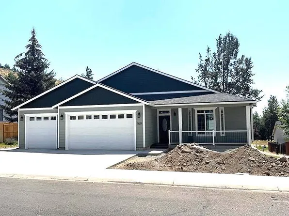5078 Cherry Blossom Ln, Klamath Falls, OR 97601
