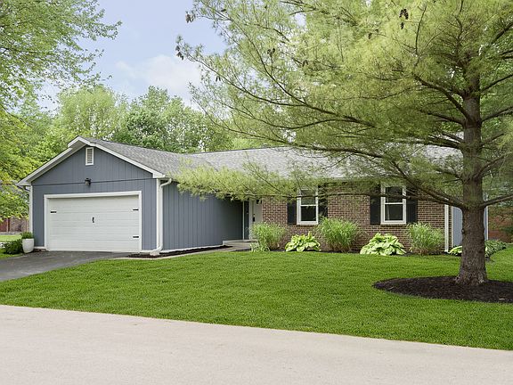 2nd image of 8152 Menlo Court East Dr