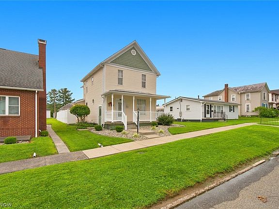 4th image of 838 Walnut St
