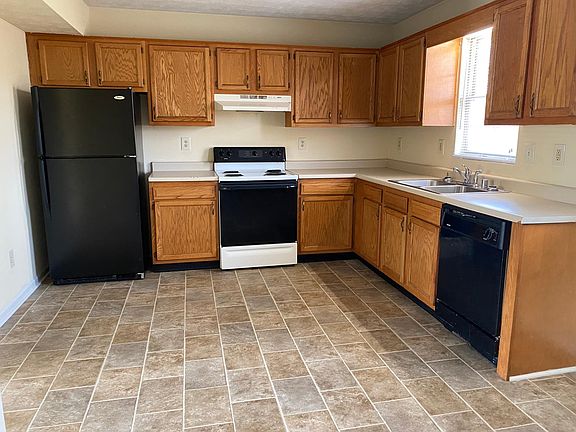 4th image of 119 Garnet Dr