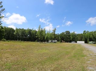 Old White Rd, West point, MS 39773