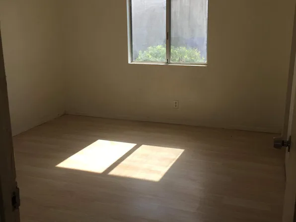 21321 Nisqually Rd APT 2, Apple Valley, CA 92308