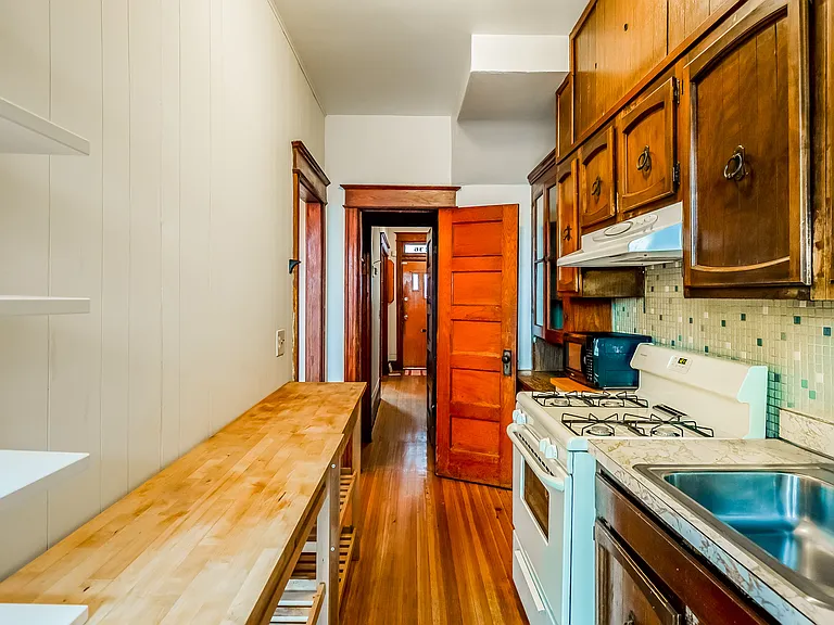 1236 Oates St NE — Photo 6