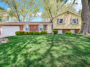 552 Roane Ln, Valparaiso, IN 46385