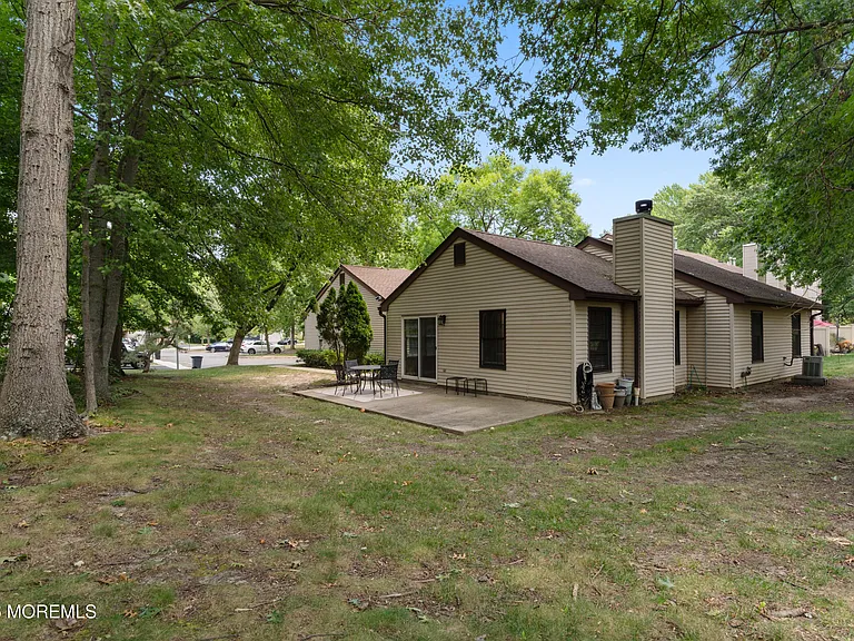 36 Steeplechase Ct — Photo 23
