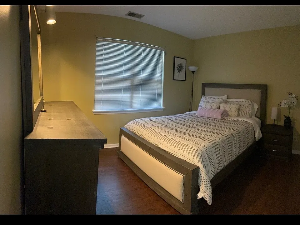 1353 Coldspring Rd
