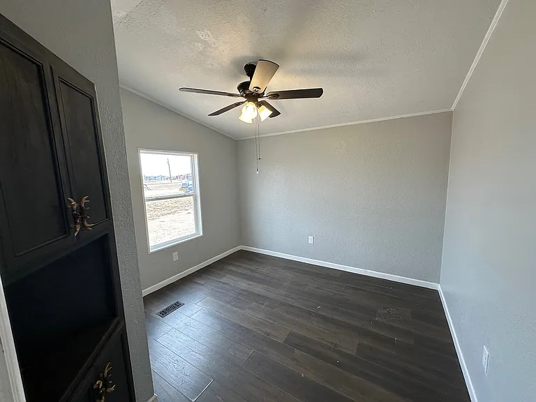 7301 E County Road 62 — Photo 8