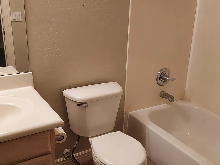4793 S Newport St — Photo 34