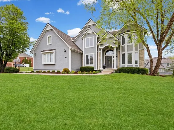 14501 Grandview St, Overland Park, KS 66221