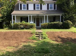 1215 Hillcrest Rd, Lancaster, PA 17603