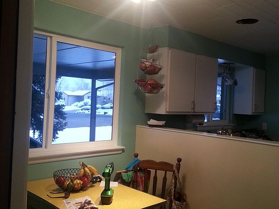 eat in kitchen