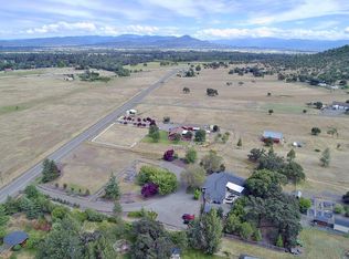 11005 Antioch Rd, White City, OR 97503