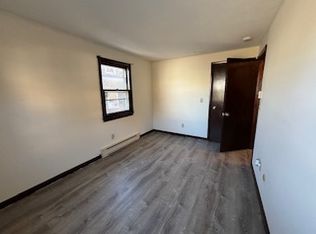 11 Birch St, Clinton, MA 01510