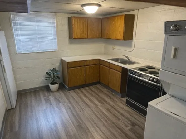 614 N Gilbert Street, 614 N Gilbert St #1/2, Iowa City, IA 52245