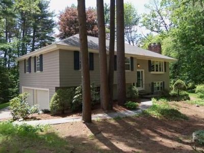 1 Rustic Ln, Medfield, MA, 02052