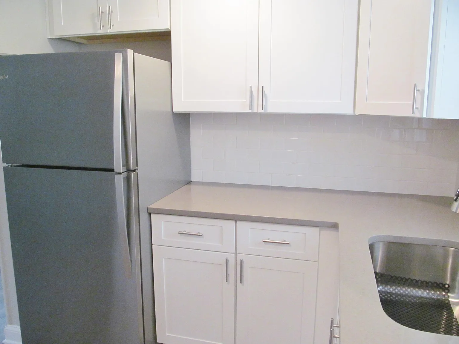1 bed, 650 sqft, $1,700 — Photo 3