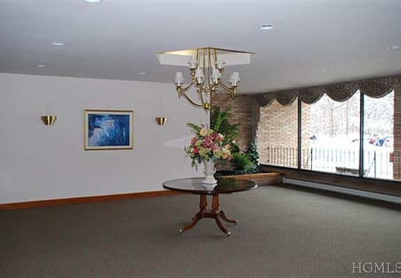 4th image of 60 Barker St APT 326