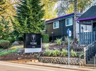 7582 SW Hunziker Rd #11, Portland, OR 97223