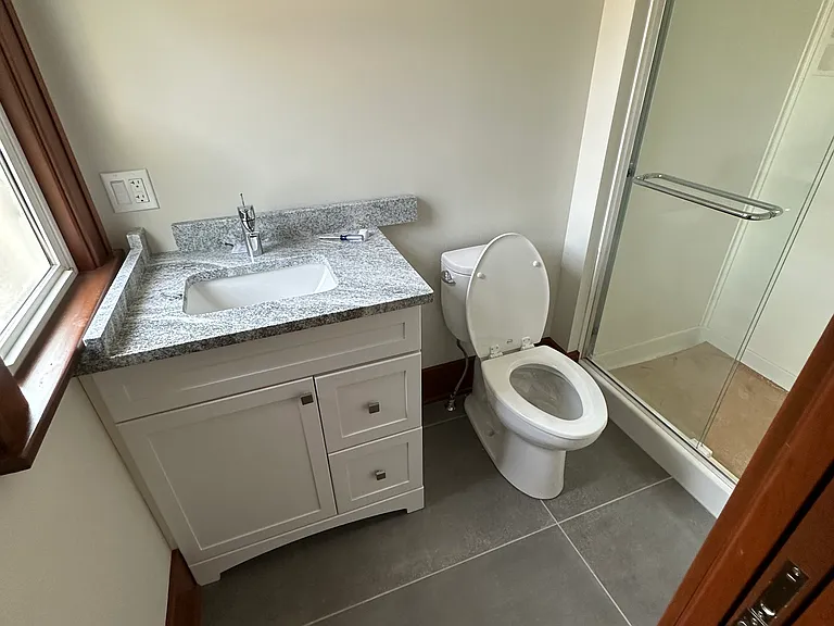 209 East Ave #2 — Photo 6