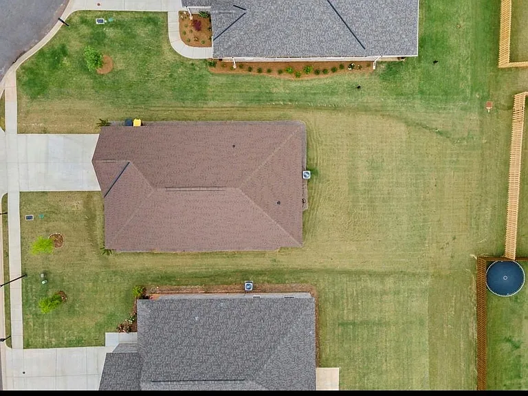 1046 Oden Ct — Photo 24