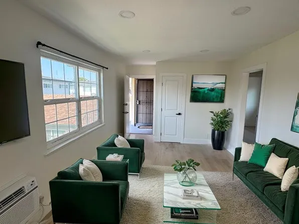 9661 Maureen Dr, Garden Grove, CA