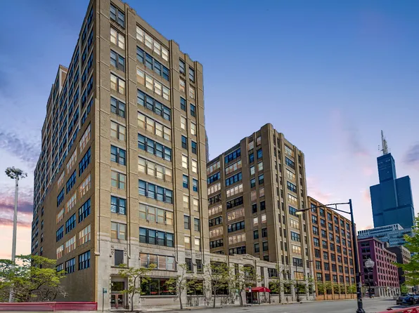 728 W Jackson Blvd APT 520, Chicago, IL 60661