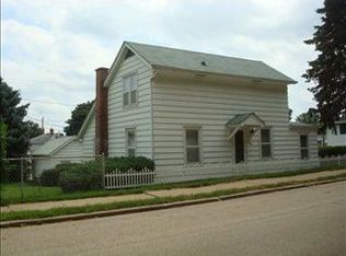 2436 Lincoln Ave, Dubuque, IA 52001