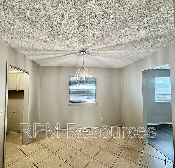 720 Willow Run — Photo 9
