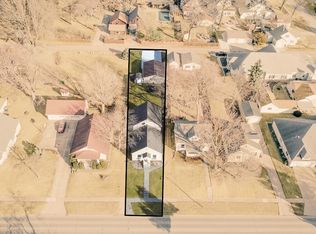 1210 Broadway St, Pella, IA 50219
