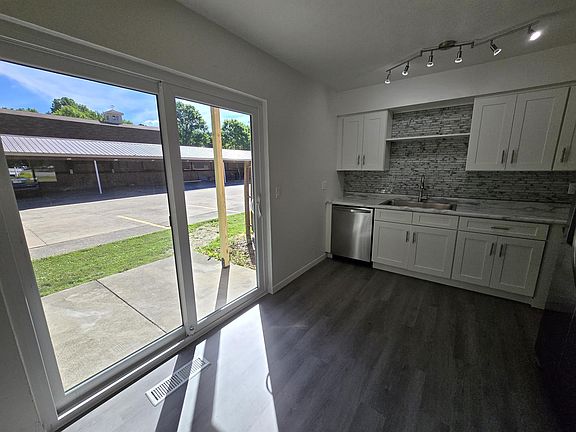 3rd image of 4705 Fishcreek Rd #2