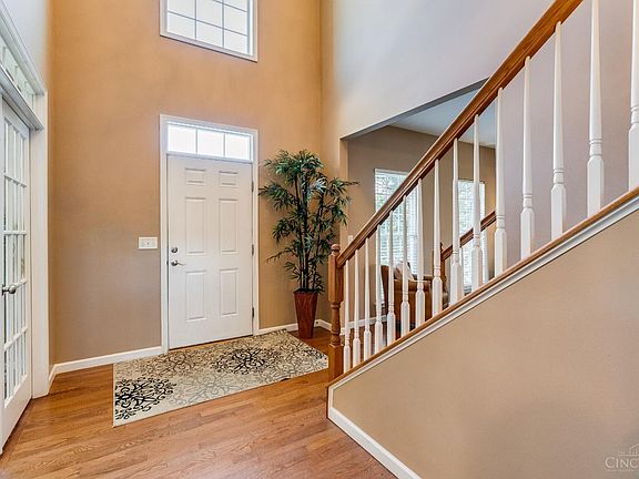 3rd image of 4263 Fox Ridge Dr