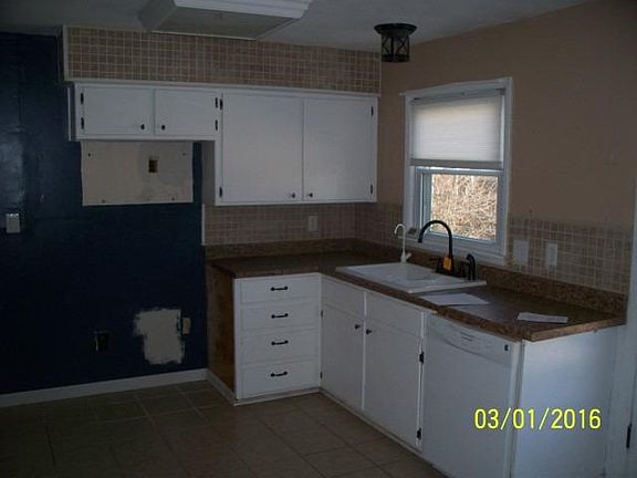 3rd image of 1408 NW 4th St