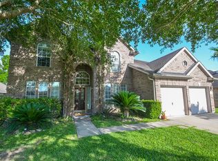 1334 Leigh Gardens Dr, Sugar Land, TX 77479