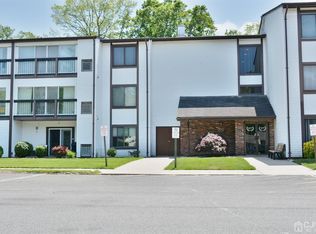 277 Crosse Dr APT 2F, Monroe Township, NJ 08831