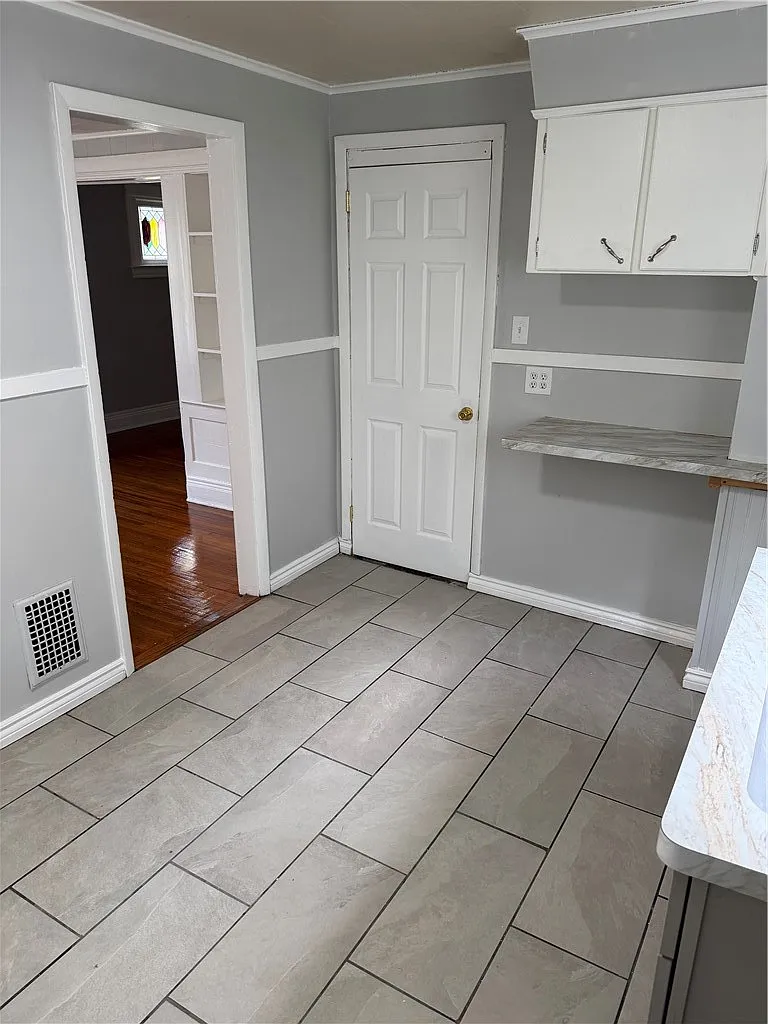 1 bed, 1.0 bath, 900 sqft, $1,100 — Photo 3