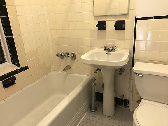 5th image of 206 E 87th St APT 2C