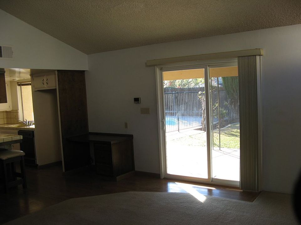 2nd image of 3104 Sunview Dr #0