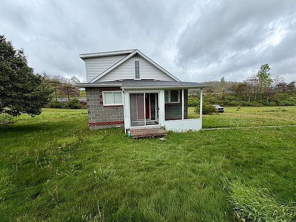 3rd image of 21168 Beckley Rd