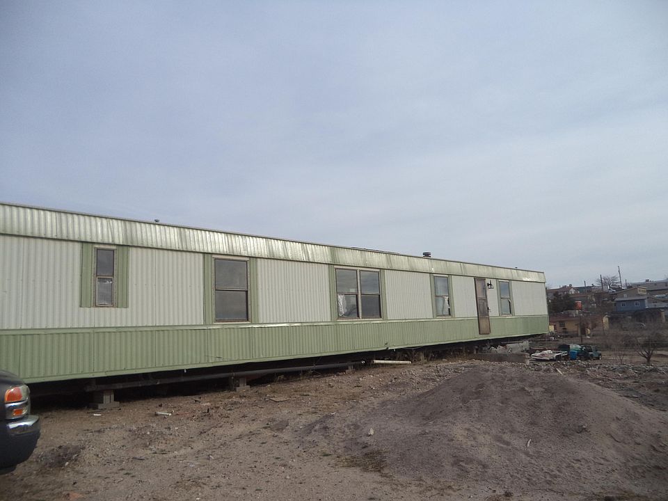 2nd image of 13034 Mark Twain Ave