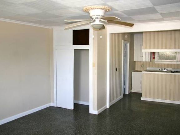 Kitchen and Closet