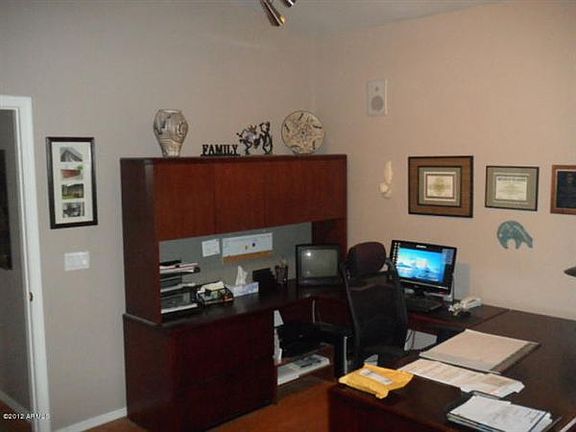 5th image of 131 N Forest Dr