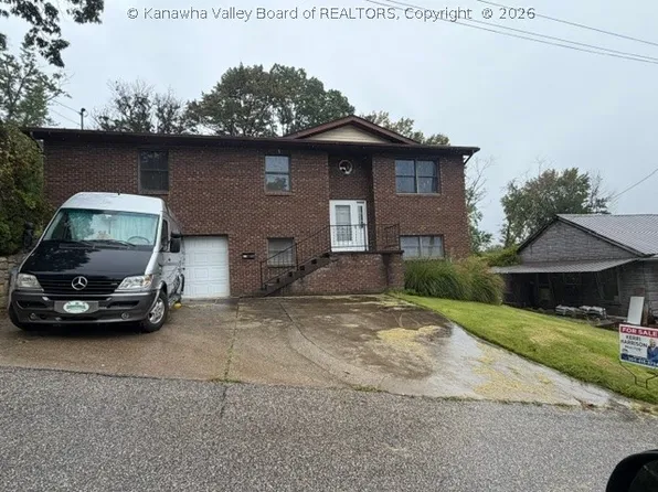 614 Evergreen St, Charleston, WV 25302