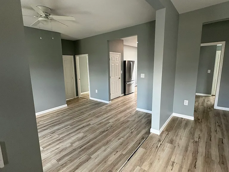 615 George St — Photo 27