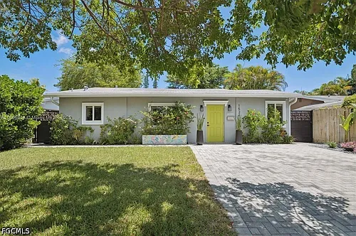 1524 NW 4th Ave Photo 1